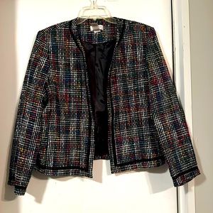 Henry-Lee buttonless blazer for women. Plus size 16P